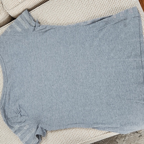 Gray Striped Women's Top, Medium - Picture 4 of 4